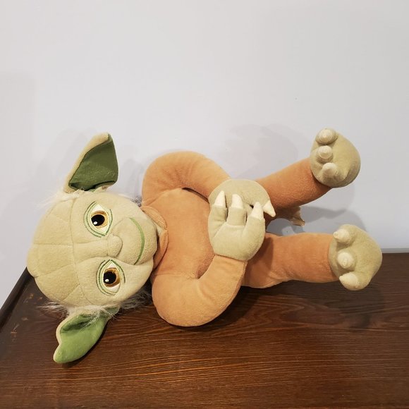 Star Wars Yoda 18" Plush Lucasfilm Ltd Stuffed Animal Jay Franco and Sons - Picture 7 of 10